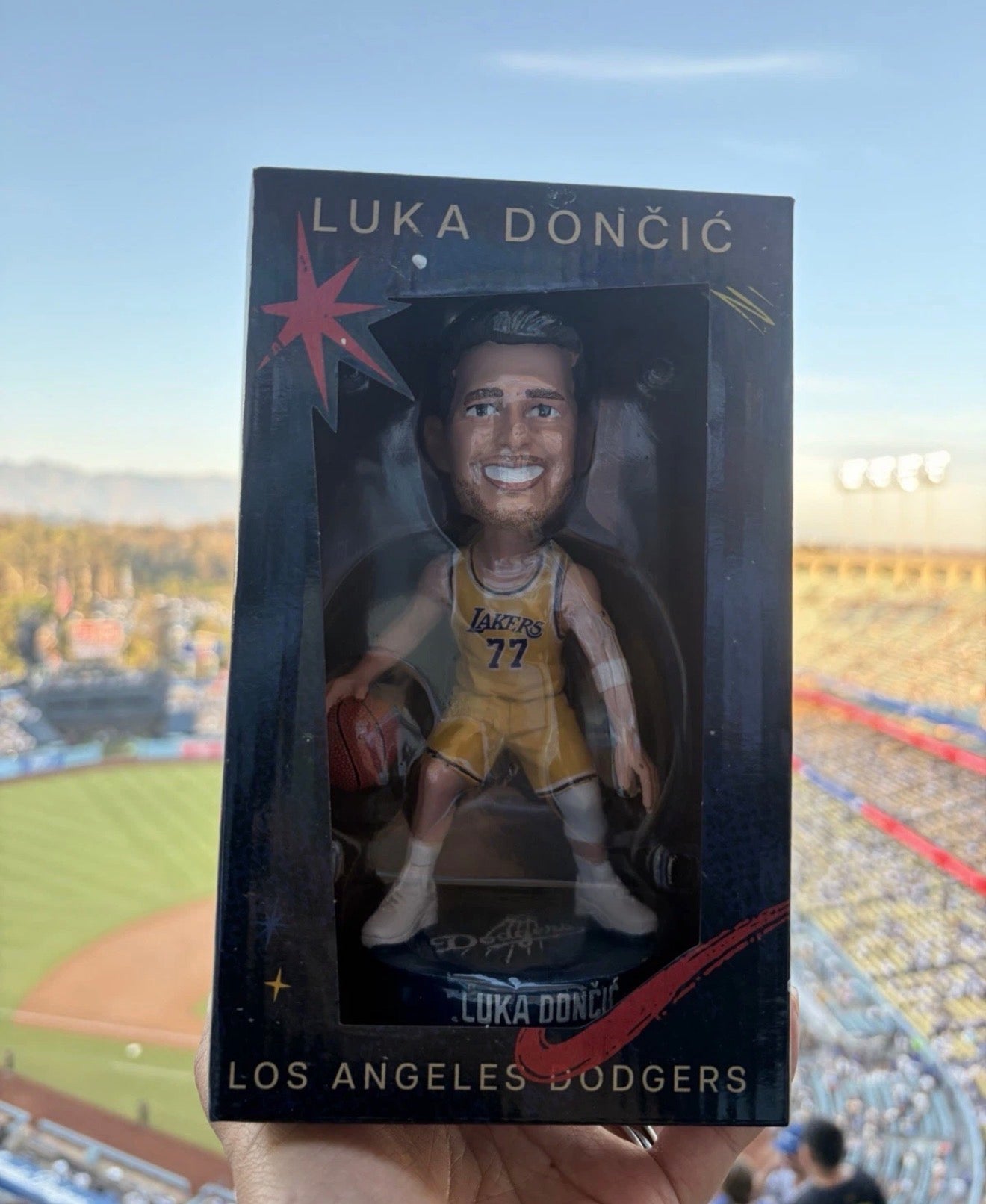 Luka Doncic Bobblehead LA Dodgers SGA 8/21/26 – Everything SGA
