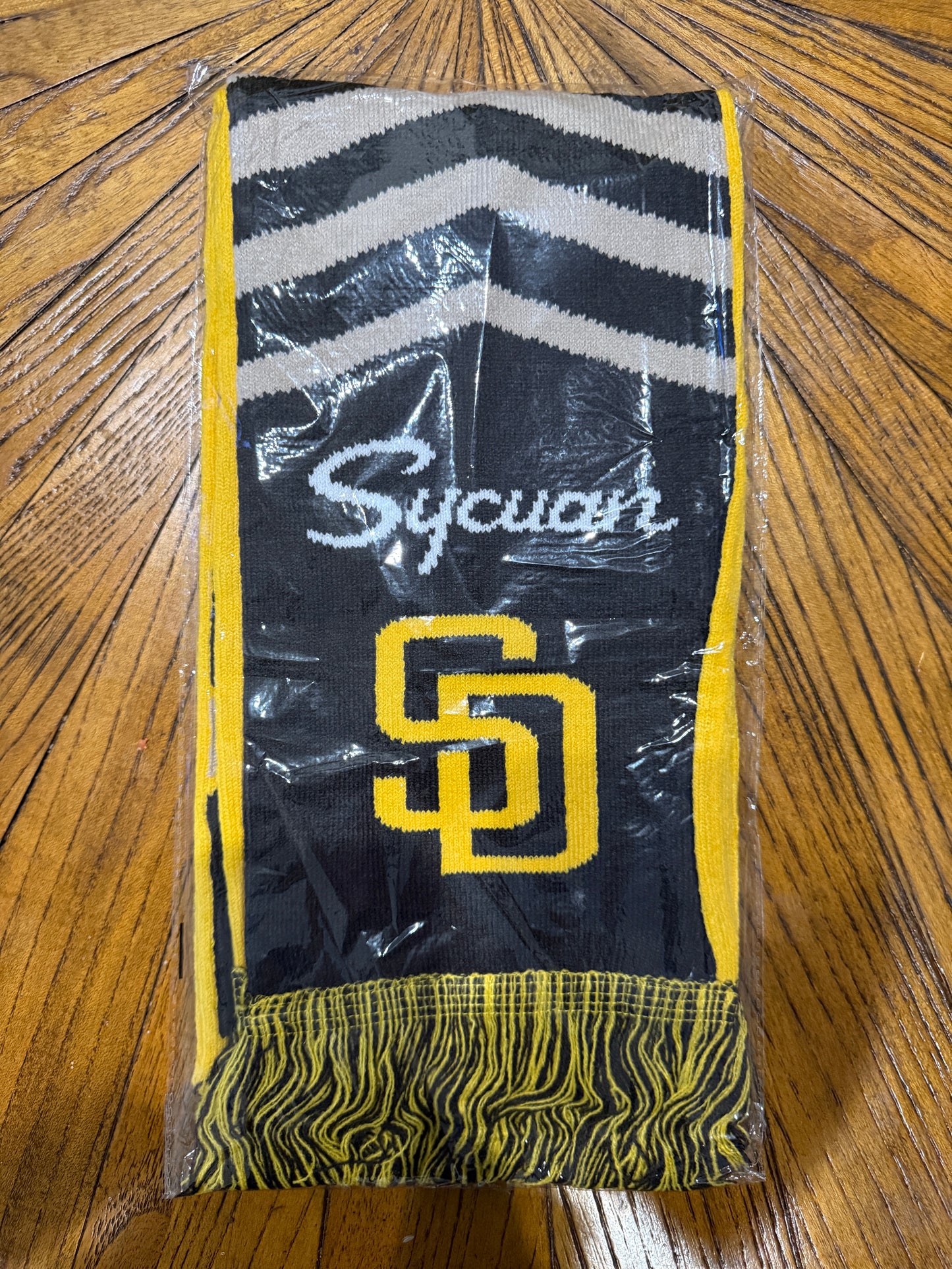San Diego Padres Opening Series Scarf SGA 3/27 Vs Tigers