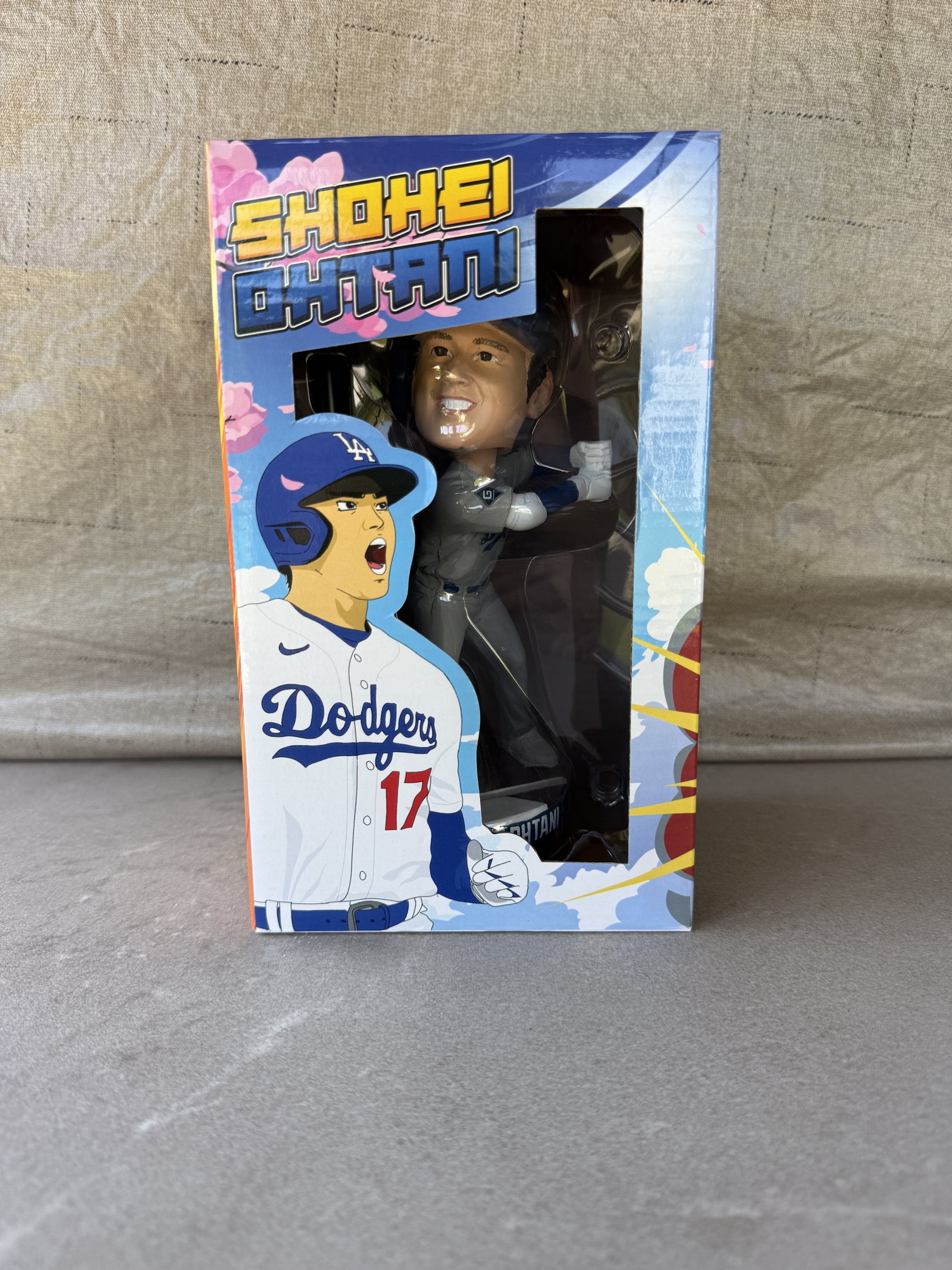 Shohei Ohtani gray jersey variant bobblehead in original box, limited to 1700, 5/16/24 Dodger Stadium giveaway