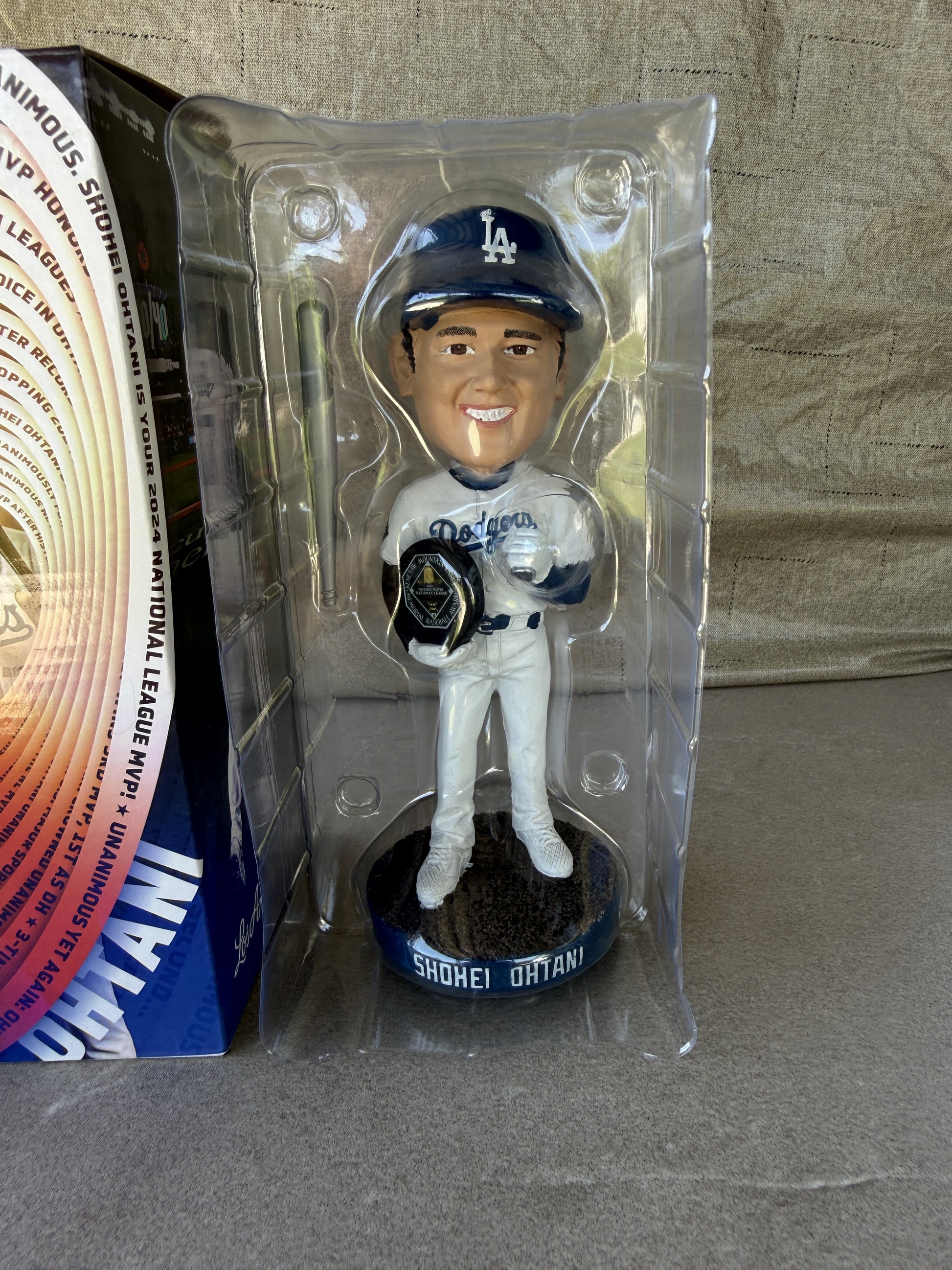 Shohei Ohtani 2024 MVP Silver Bat Variant LA Dodgers Bobblehead SGA 4/2/25 /2500
