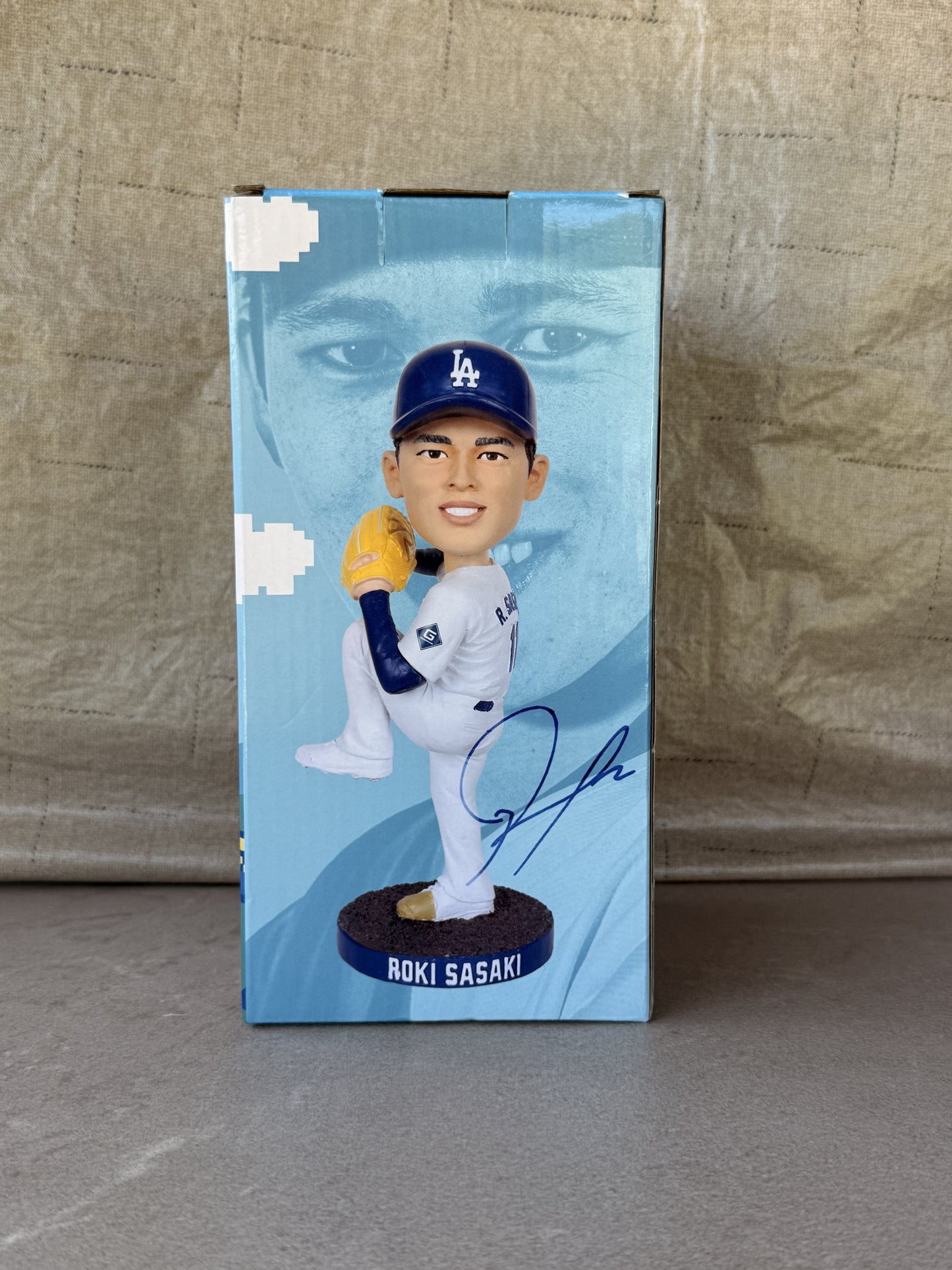 Roki Sasaki Fastball Fury Bobblehead LA Dodgers SGA 8/4/25