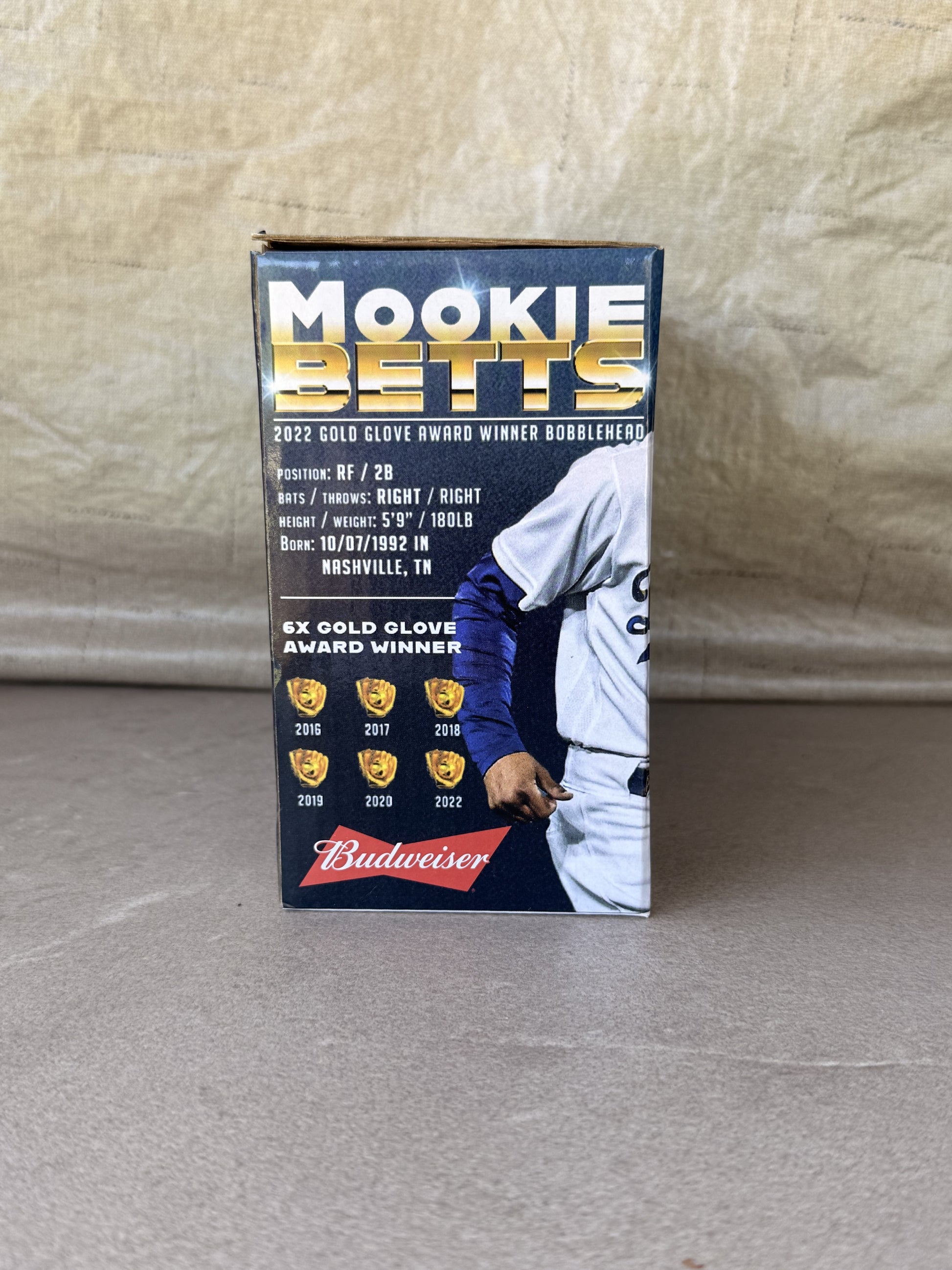 Mookie Betts Gold Glove Diving Catch Bobblehead LA Dodgers SGA 5/15/23