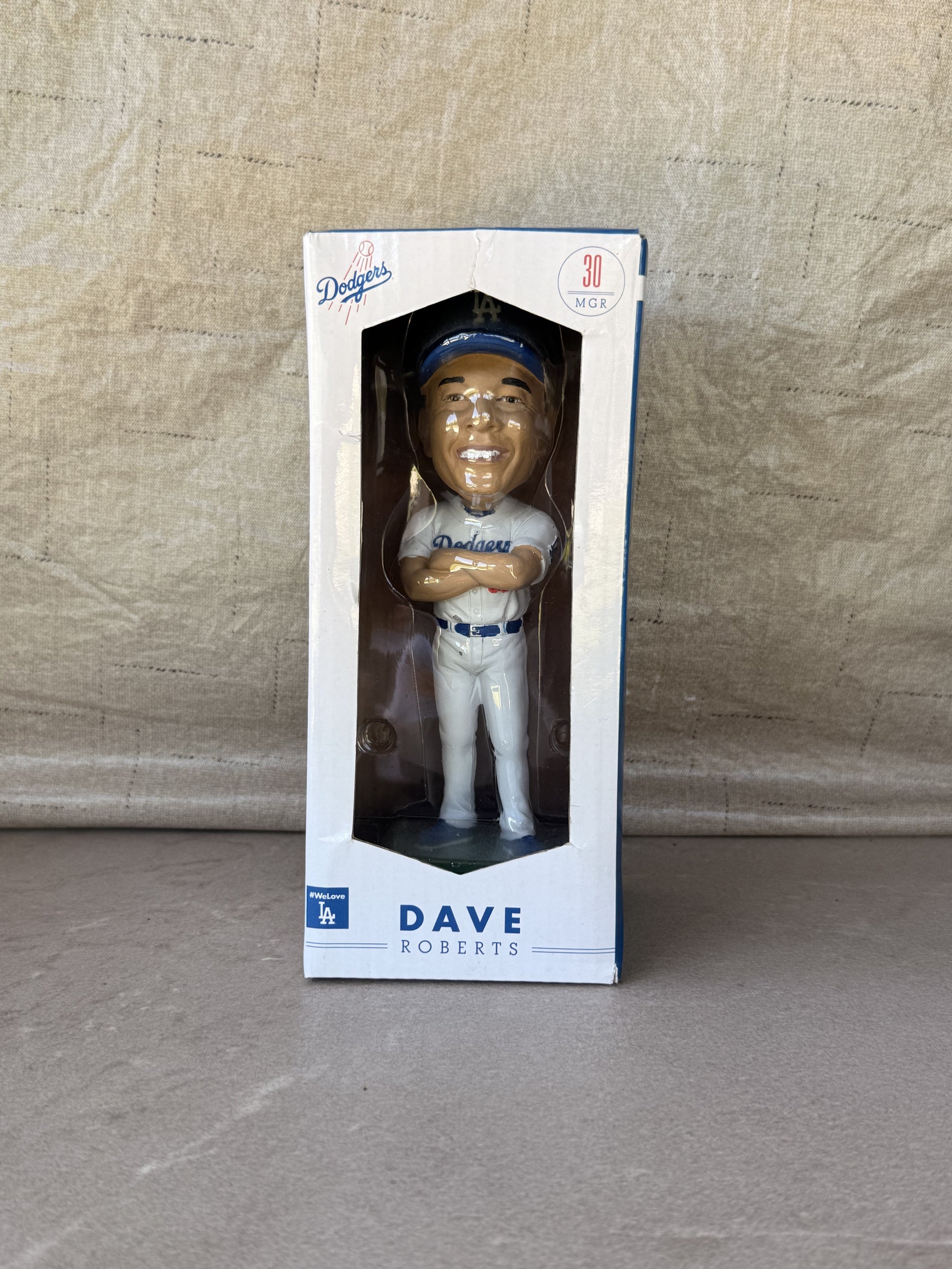 Dave Roberts Bobblehead LA Dodgers SGA 5/11/16