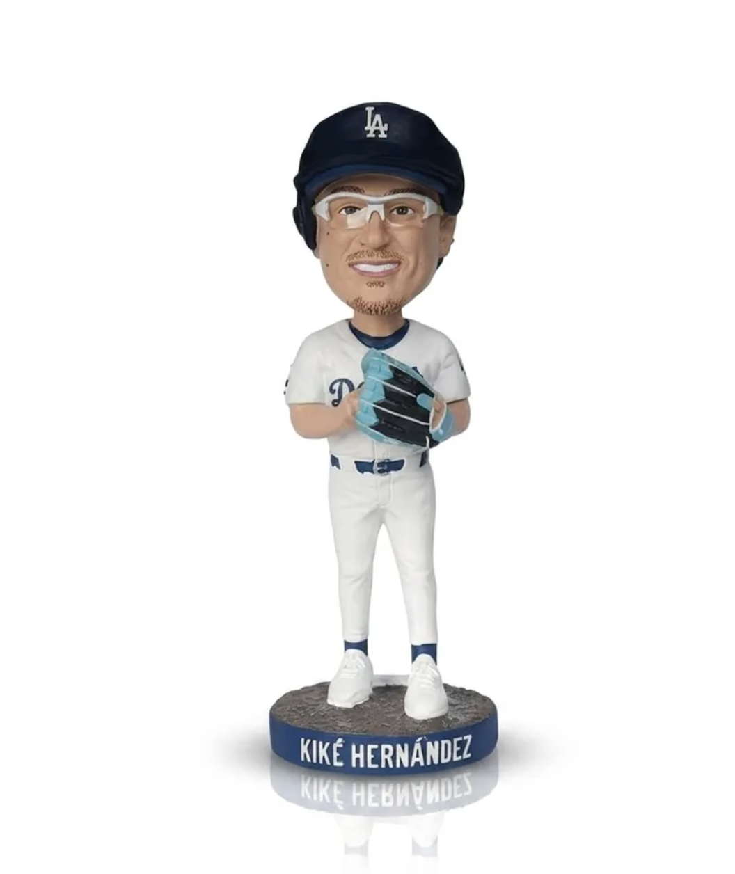 LA Dodgers Kike Hernandez pitching bobblehead SGA 7/12/26